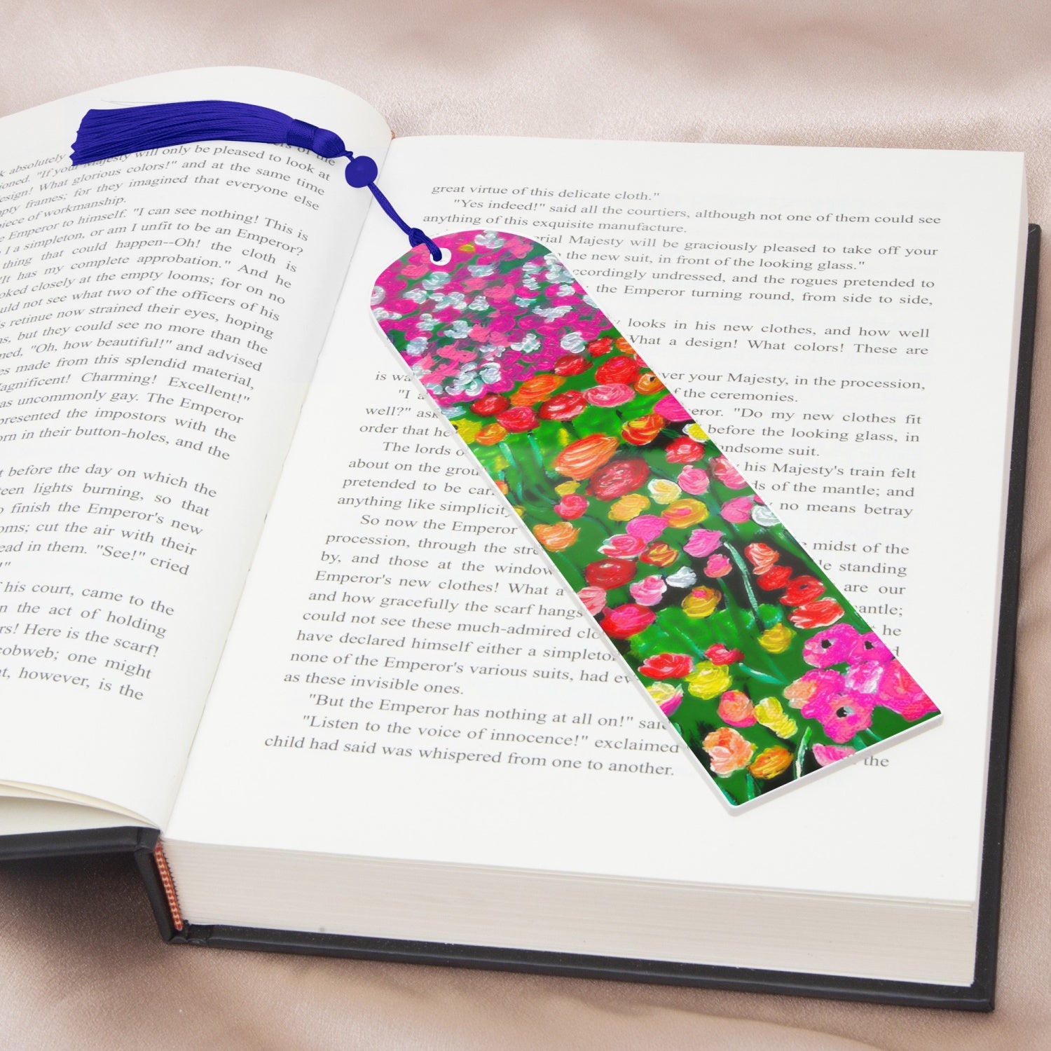 Bookmark with tassels blue 