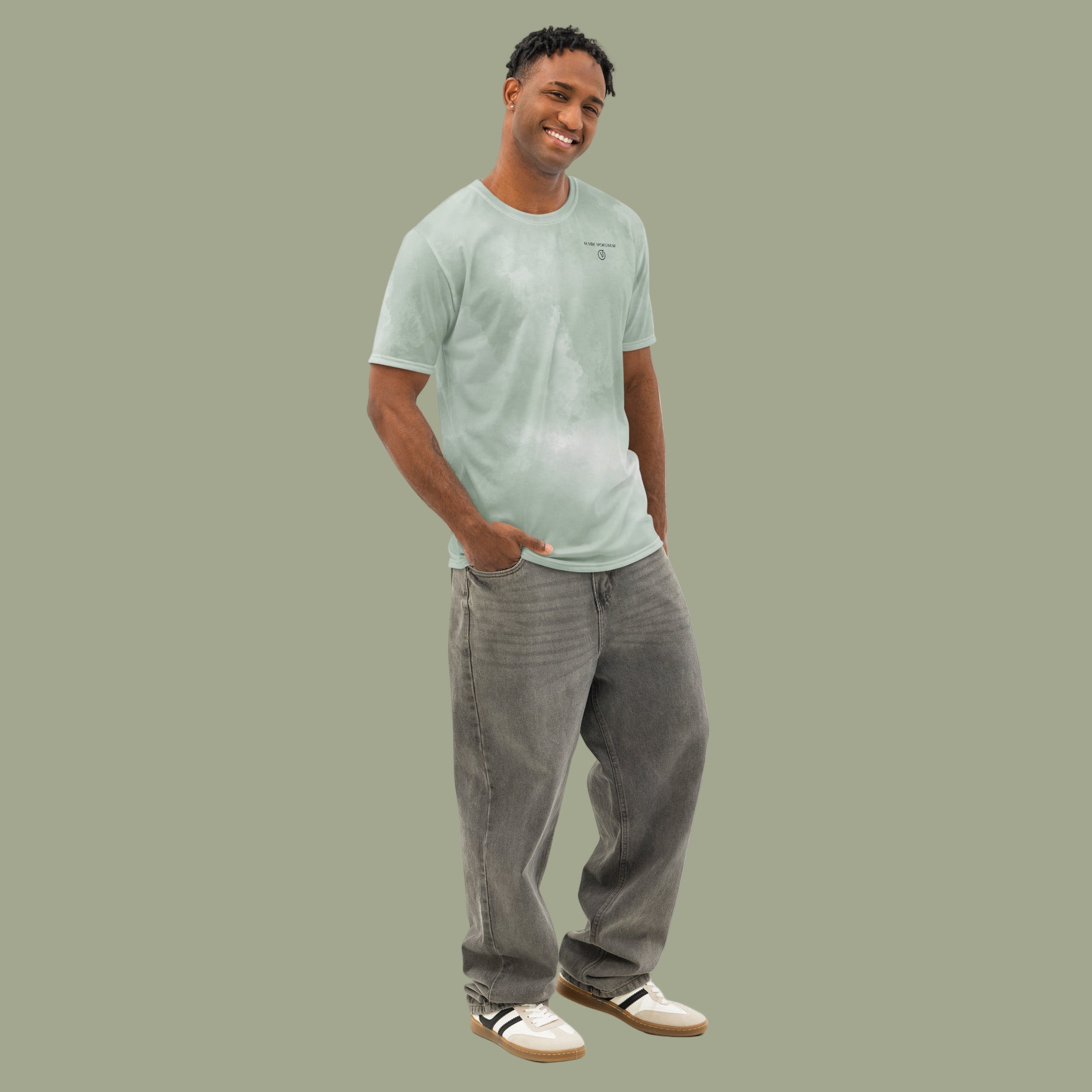 lightweight men's cotton t-shirt in green